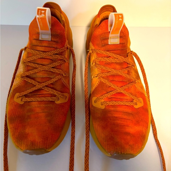 Pre-Owned Under Armour Phantom Men’s Size 10 Vibrant Orange Athletic Shoes - Picture 5 of 7